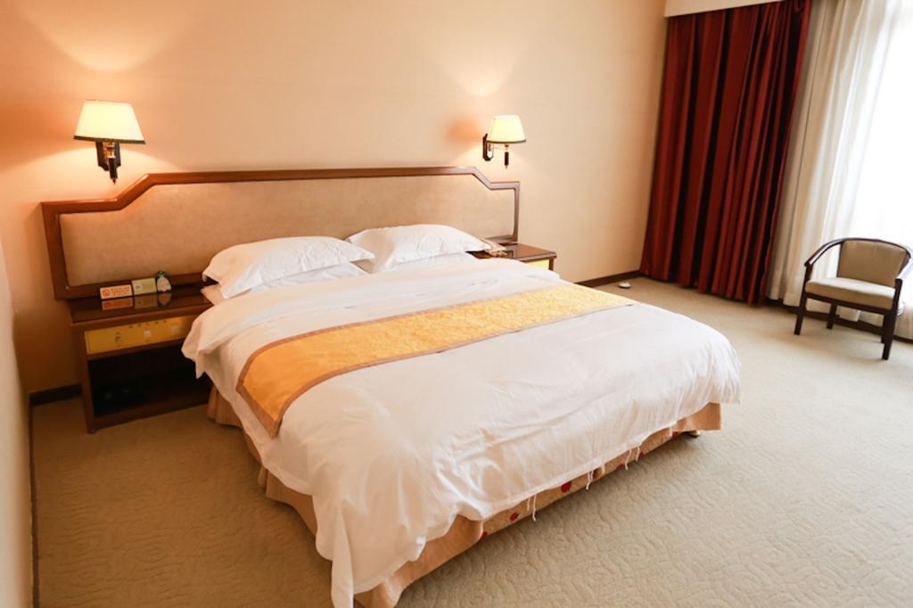 Habour Plaza Hotel เฉาโจว ภายนอก รูปภาพ